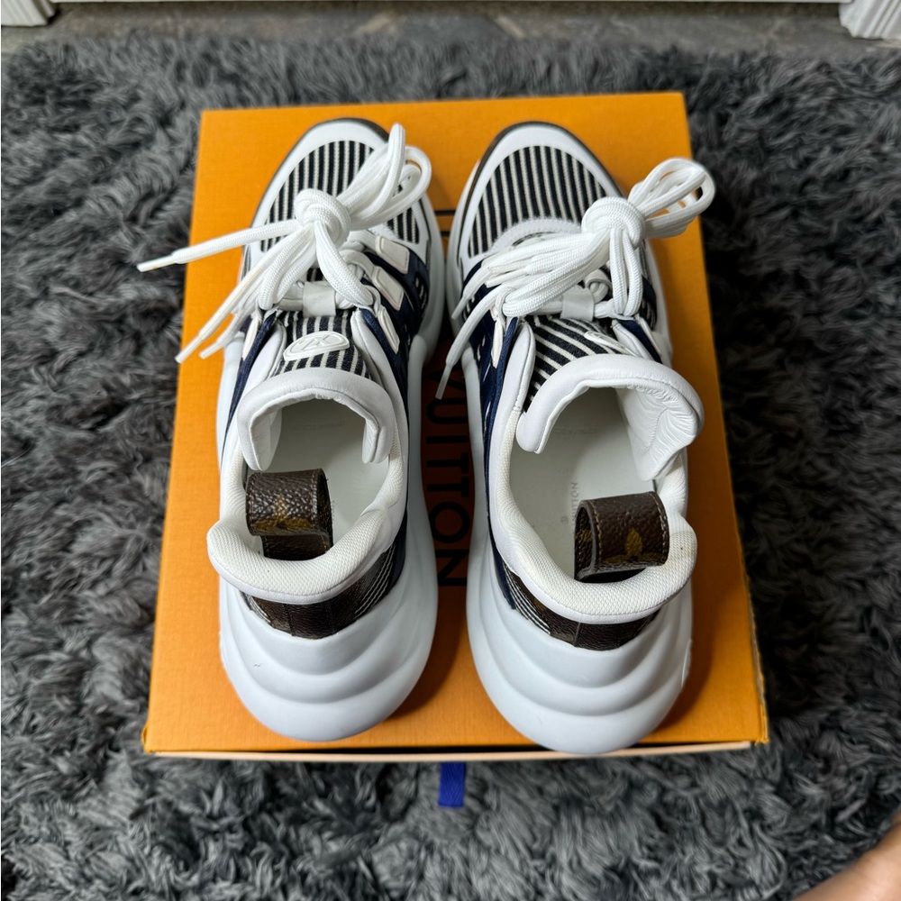 Louis Vuitton Archlight Sneaker Size 38 - Picture 5 of 6